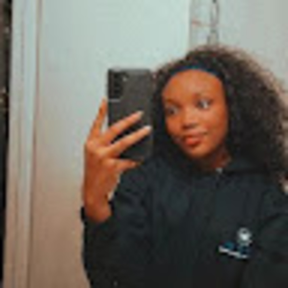 Meet your Posher, Jaela